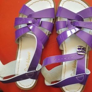 New Hoy Salt Water Sandals purple size 4